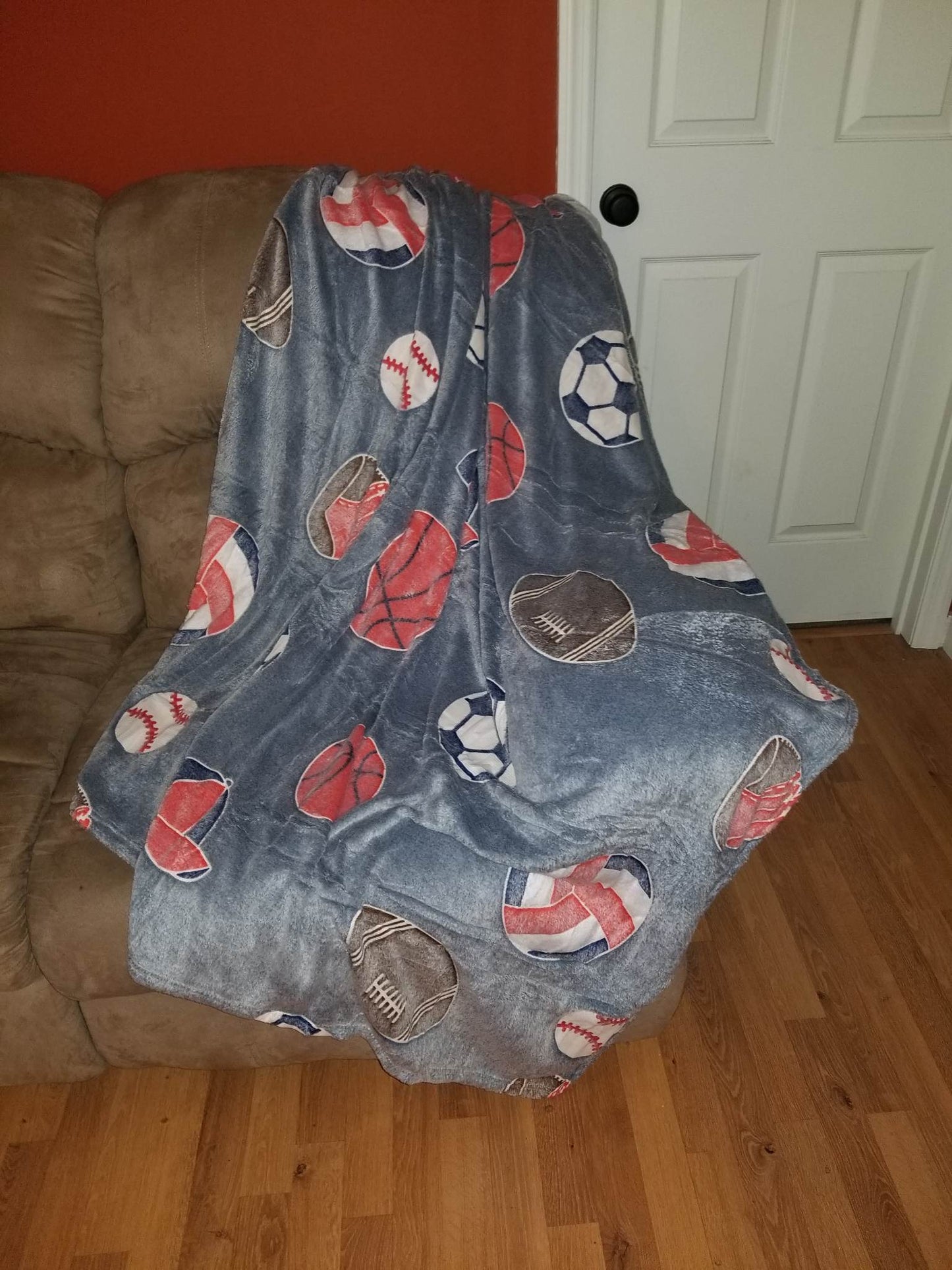 Glow in the Dark Blanket - Super Soft and Lightweight - 78.74" x 59" - 4 Designs Available